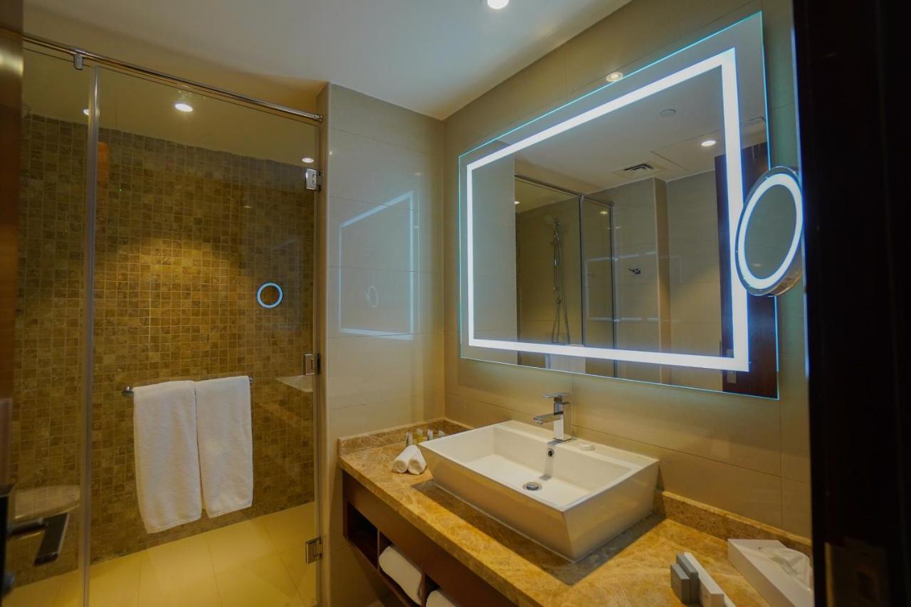 The Grand Lux Hotel Doha Exterior foto Bathroom